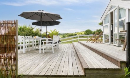 'Katharine' - 175m from the sea 7