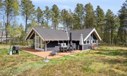 'Nonni' - 150m from the sea