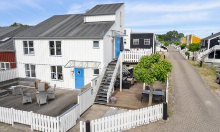 'Sebiorn' - 5m from the sea 2