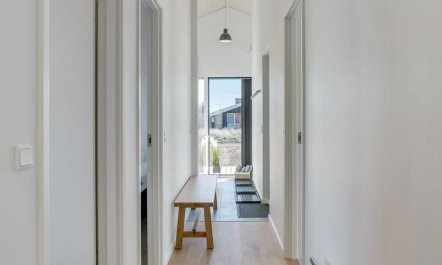 'Aiko' - 50m from the sea 4