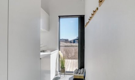 'Aiko' - 50m from the sea 5