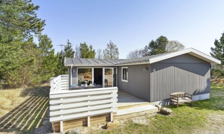 'Afke' - 900m from the sea