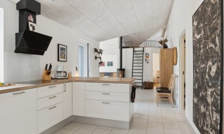 'Swarthovde' -  from the sea 0