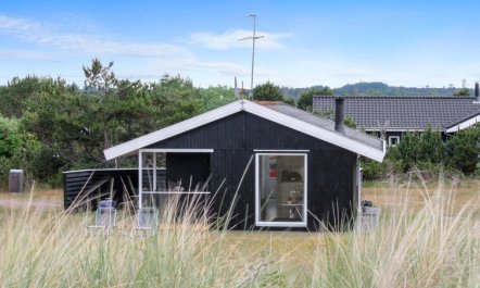 'Berndt' - 50m from the sea 2