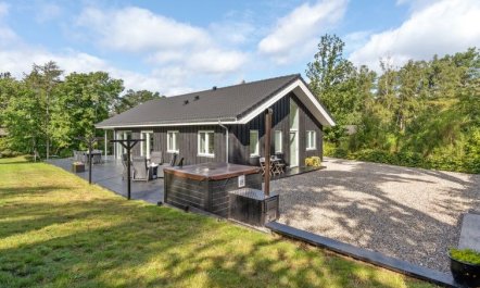 'Adela' - 1km from the sea 3