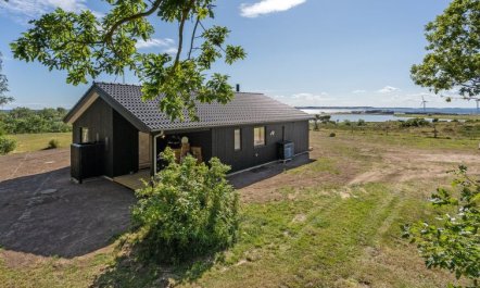 'Rickmer' - 200m from the sea