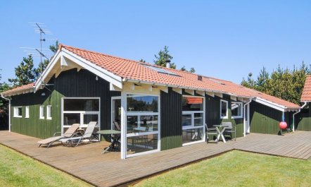 'Heggi' - 900m from the sea