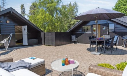 'Jahn' - 1.8km from the sea 7