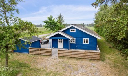 'Hæryst' - 175m from the sea 2