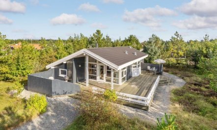 'Alethe' - 1km from the sea