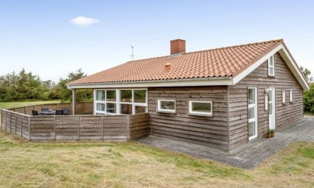 'Jerg' - 500m from the sea