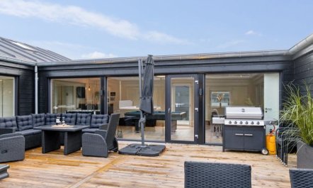 'Lanessa' - 800m from the sea 4