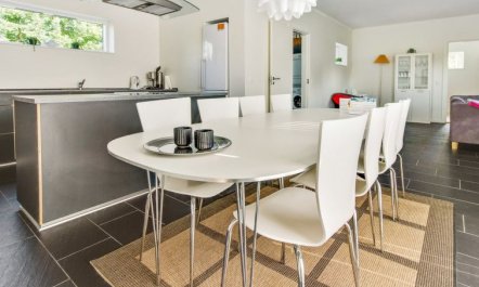 'Edda' - 400m from the sea 6