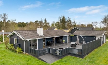 'Clarabelle' - 700m from the sea