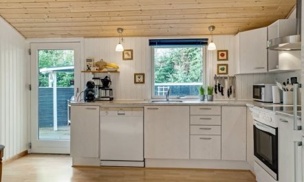 'Eli' - 1.4km from the sea 6