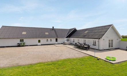 'Folkar' - 3km to the fjord 2