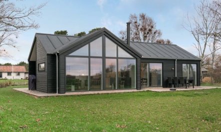 'Timmi' - 100m from the sea