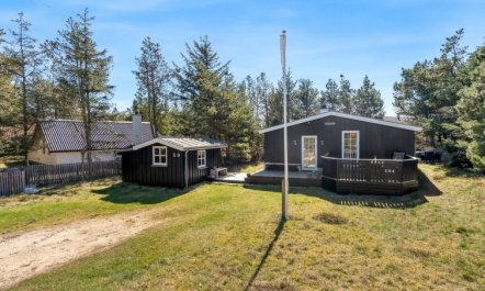 'Hellena' - 700m from the sea