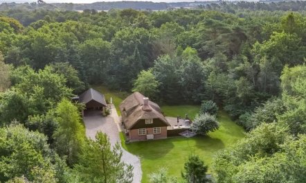 'Hilaria' - 2.1km from the sea 5