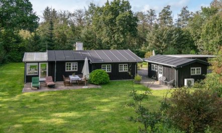 'Arnborg' - 2km from the sea