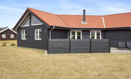 'Arnger' - 300m to the fjord