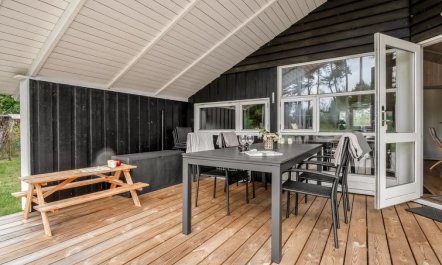 'Raafael' - 175m from the sea 3