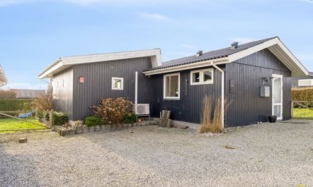 'Gyrid' - 150m from the sea