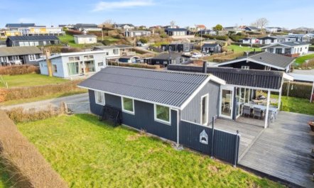 'Gyrid' - 150m from the sea 5