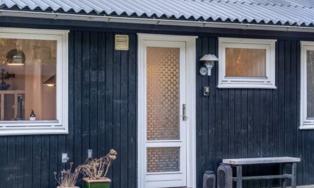 'Gunnil' - 400m from the sea 3