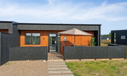 'Kasper' - 1.8km from the sea