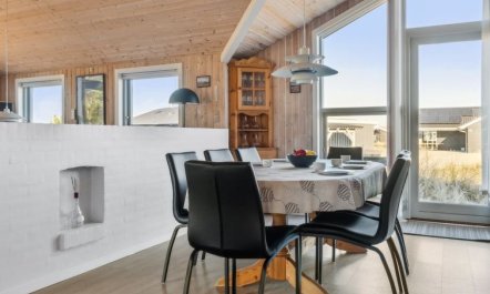 'Øde' - 350m from the sea 1