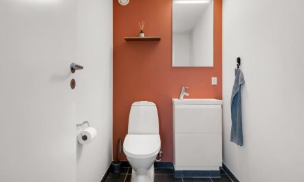 'Arian' - 25m from the sea 6