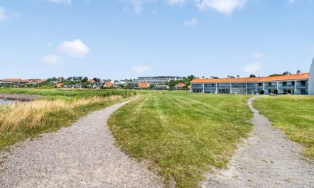 'Arian' - 25m from the sea 3