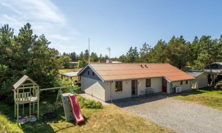 'Germund' - 900m from the sea