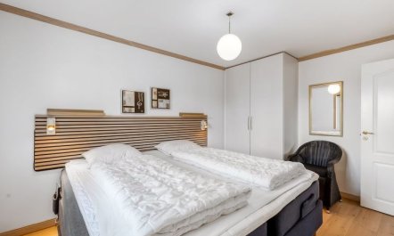 'Adelia' - 850m to the fjord 6