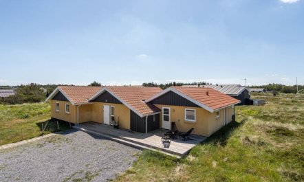 'Milena' - 600m from the sea