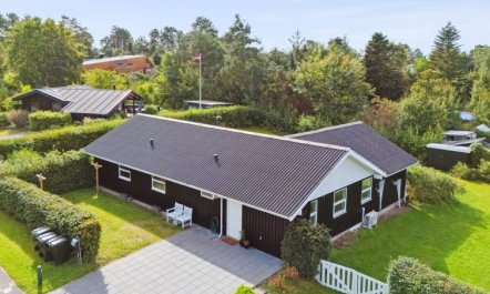 'Maureen' - 300m from the sea