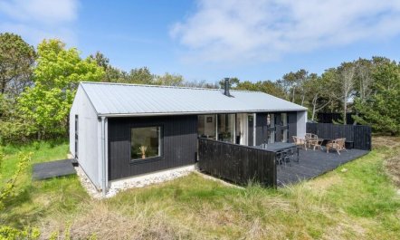 'Fidelia' - 800m from the sea 3