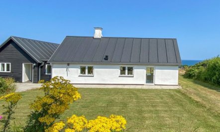 'Alkmar' - 75m from the sea