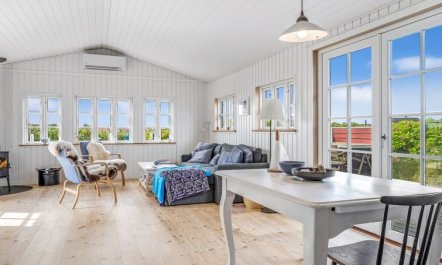 'Thine' - 250m from the sea 2