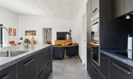 'Thorkjell' - 350m from the sea 1