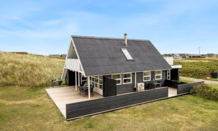 'Amandus' - 100m from the sea 6