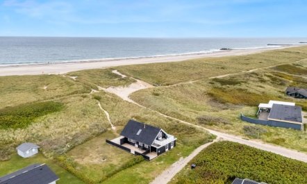 'Amandus' - 100m from the sea 4