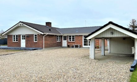 'Svenn' - 400m from the sea