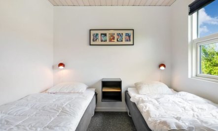 'Akira' - 250m from the sea 7