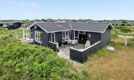 'Marika' - 500m from the sea