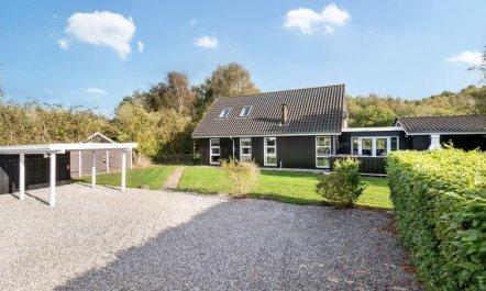 'Soeren' - 300m from the sea 1