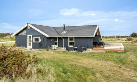 'Filip' - 100m from the sea