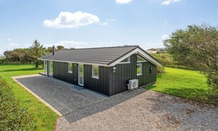 'Tanna' - 330m to the fjord 4