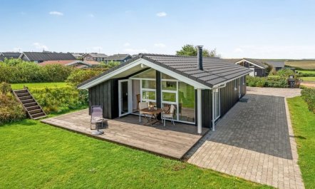 'Tanna' - 330m to the fjord 7